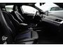 BMW X2 sDrive18i M Sport High Executive | 136 PK | HUD | Navigatie | Adaptieve cruise control | Stoelverwarming | BMW X2 sDrive18i M Sport High Executive met 136 PK uit een 1.5-liter driecilinder benzinemotor, voorzien van lederen/microvezel bekleding, verwarmde sportstoelen, automatische 2-zone climate