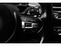 BMW X2 sDrive18i M Sport High Executive | 136 PK | HUD | Navigatie | Adaptieve cruise control | Stoelverwarming | BMW X2 sDrive18i M Sport High Executive met 136 PK uit een 1.5-liter driecilinder benzinemotor, voorzien van lederen/microvezel bekleding, verwarmde sportstoelen, automatische 2-zone climate
