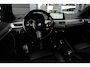 BMW X2 sDrive18i M Sport High Executive | 136 PK | HUD | Navigatie | Adaptieve cruise control | Stoelverwarming | BMW X2 sDrive18i M Sport High Executive met 136 PK uit een 1.5-liter driecilinder benzinemotor, voorzien van lederen/microvezel bekleding, verwarmde sportstoelen, automatische 2-zone climate