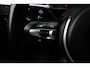 BMW X2 sDrive18i M Sport High Executive | 136 PK | HUD | Navigatie | Adaptieve cruise control | Stoelverwarming | BMW X2 sDrive18i M Sport High Executive met 136 PK uit een 1.5-liter driecilinder benzinemotor, voorzien van lederen/microvezel bekleding, verwarmde sportstoelen, automatische 2-zone climate