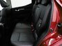 Nissan Qashqai 1.2 Premier Edition Bluetooth, Cruise control, dodehoekdetectie, Panoramadak, Parkeersensor voor en achter, Rondomzicht camera, Voorstoelen verwarmd Biedt een luxe uitstraling, een hoog zitcomfort en een ruim interieur. Dankzij de complete uitrusting en royale bagageruimte is deze SUV ideaal voor zowel gezinnen als lange ritten. Met zijn