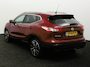 Nissan Qashqai 1.2 Premier Edition Bluetooth, Cruise control, dodehoekdetectie, Panoramadak, Parkeersensor voor en achter, Rondomzicht camera, Voorstoelen verwarmd Biedt een luxe uitstraling, een hoog zitcomfort en een ruim interieur. Dankzij de complete uitrusting en royale bagageruimte is deze SUV ideaal voor zowel gezinnen als lange ritten. Met zijn