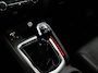 Nissan Qashqai 1.2 Premier Edition Bluetooth, Cruise control, dodehoekdetectie, Panoramadak, Parkeersensor voor en achter, Rondomzicht camera, Voorstoelen verwarmd Biedt een luxe uitstraling, een hoog zitcomfort en een ruim interieur. Dankzij de complete uitrusting en royale bagageruimte is deze SUV ideaal voor zowel gezinnen als lange ritten. Met zijn