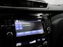 Nissan Qashqai 1.2 Premier Edition Bluetooth, Cruise control, dodehoekdetectie, Panoramadak, Parkeersensor voor en achter, Rondomzicht camera, Voorstoelen verwarmd Biedt een luxe uitstraling, een hoog zitcomfort en een ruim interieur. Dankzij de complete uitrusting en royale bagageruimte is deze SUV ideaal voor zowel gezinnen als lange ritten. Met zijn
