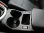 Nissan Qashqai 1.2 Premier Edition Bluetooth, Cruise control, dodehoekdetectie, Panoramadak, Parkeersensor voor en achter, Rondomzicht camera, Voorstoelen verwarmd Biedt een luxe uitstraling, een hoog zitcomfort en een ruim interieur. Dankzij de complete uitrusting en royale bagageruimte is deze SUV ideaal voor zowel gezinnen als lange ritten. Met zijn