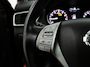 Nissan Qashqai 1.2 Premier Edition Bluetooth, Cruise control, dodehoekdetectie, Panoramadak, Parkeersensor voor en achter, Rondomzicht camera, Voorstoelen verwarmd Biedt een luxe uitstraling, een hoog zitcomfort en een ruim interieur. Dankzij de complete uitrusting en royale bagageruimte is deze SUV ideaal voor zowel gezinnen als lange ritten. Met zijn