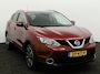 Nissan Qashqai 1.2 Premier Edition Bluetooth, Cruise control, dodehoekdetectie, Panoramadak, Parkeersensor voor en achter, Rondomzicht camera, Voorstoelen verwarmd Biedt een luxe uitstraling, een hoog zitcomfort en een ruim interieur. Dankzij de complete uitrusting en royale bagageruimte is deze SUV ideaal voor zowel gezinnen als lange ritten. Met zijn