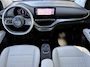 Fiat 500e La Prima 42 kWh / SOH 93% / Apple Carplay/Android Auto / Achteruitrijcamera / Adaptieve Cruise Control / Lichtmetalen Velgen 17" / Navigatie / 3-fase / Snelladen /
