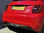 Fiat 500e La Prima 42 kWh / SOH 93% / Apple Carplay/Android Auto / Achteruitrijcamera / Adaptieve Cruise Control / Lichtmetalen Velgen 17" / Navigatie / 3-fase / Snelladen /