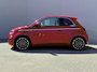 Fiat 500e La Prima 42 kWh / SOH 93% / Apple Carplay/Android Auto / Achteruitrijcamera / Adaptieve Cruise Control / Lichtmetalen Velgen 17" / Navigatie / 3-fase / Snelladen /