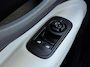 Fiat 500e La Prima 42 kWh / SOH 93% / Apple Carplay/Android Auto / Achteruitrijcamera / Adaptieve Cruise Control / Lichtmetalen Velgen 17" / Navigatie / 3-fase / Snelladen /