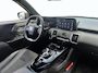Suzuki e-Vitara Style 61 kWh | Apple Carplay/Android Auto | electronic climate controle | 360 Parkeercamera | Panorama dak | Stoelverwarming |