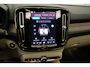 Volvo XC40 2.0 B4 Plus Dark Pano Cam Trekh El-aklep + Stoelen Stoel+Stuur ver HK Audio