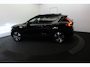 Volvo XC40 2.0 B4 Plus Dark Pano Cam Trekh El-aklep + Stoelen Stoel+Stuur ver HK Audio