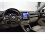 Volvo XC40 2.0 B4 Plus Dark Pano Cam Trekh El-aklep + Stoelen Stoel+Stuur ver HK Audio