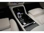 Volvo XC40 2.0 B4 Plus Dark Pano Cam Trekh El-aklep + Stoelen Stoel+Stuur ver HK Audio