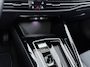 Volkswagen Golf 1.5 eHybrid Style | Camera | Side Assist | ERGO Stoel | ACC | Spiegelpakket | Getint Glas | 17'' |