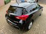 Toyota Auris 1.8 Hybrid Lease
