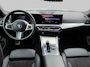 BMW i4 EDrive40 84 kWh M-sport 94% SOH (NL-auto,1e eig, Dealer OndH, Carplay, SfeerV, Trekhaak,Camera, Lane A, Active Cruise, Etc)