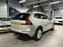 Volvo XC60 2.0 T8 Twin Engine AWD|HUD|Luchtvering|Leder|Pano|Trekhaak