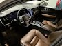 Volvo XC60 2.0 T8 Twin Engine AWD|HUD|Luchtvering|Leder|Pano|Trekhaak