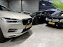 Volvo XC60 2.0 T8 Twin Engine AWD|HUD|Luchtvering|Leder|Pano|Trekhaak