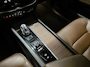 Volvo XC60 2.0 T8 Twin Engine AWD|HUD|Luchtvering|Leder|Pano|Trekhaak