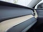 Volvo XC60 2.0 T6 Plug-in hybrid AWD Ultra Dark | Trekhaak | Luchtvering | 360 Graden Camera | Panoramadak | Head-up Display | Harman Kardon Audio | Keyless Entry | Elektrische Achterklep | Elektrisch Verstelbare Voorstoelen | Stoelverwarming voor en achter | Cruise Control Adaptief | BLIS | Google Navigatie | Apple Carplay | Android Auto