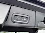 Volvo XC60 2.0 T6 Plug-in hybrid AWD Ultra Dark | Trekhaak | Luchtvering | 360 Graden Camera | Panoramadak | Head-up Display | Harman Kardon Audio | Keyless Entry | Elektrische Achterklep | Elektrisch Verstelbare Voorstoelen | Stoelverwarming voor en achter | Cruise Control Adaptief | BLIS | Google Navigatie | Apple Carplay | Android Auto