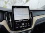 Volvo XC60 2.0 T6 Plug-in hybrid AWD Ultra Dark | Trekhaak | Luchtvering | 360 Graden Camera | Panoramadak | Head-up Display | Harman Kardon Audio | Keyless Entry | Elektrische Achterklep | Elektrisch Verstelbare Voorstoelen | Stoelverwarming voor en achter | Cruise Control Adaptief | BLIS | Google Navigatie | Apple Carplay | Android Auto