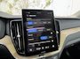 Volvo XC60 2.0 T6 Plug-in hybrid AWD Ultra Dark | Trekhaak | Luchtvering | 360 Graden Camera | Panoramadak | Head-up Display | Harman Kardon Audio | Keyless Entry | Elektrische Achterklep | Elektrisch Verstelbare Voorstoelen | Stoelverwarming voor en achter | Cruise Control Adaptief | BLIS | Google Navigatie | Apple Carplay | Android Auto