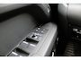 Land Rover Defender 110 2.0 P300e 110 X-Dynamic HSE | Luchtvering | 22 Inch | Stoel + Stuur Verwarming | Panoramadak | Trekhaak Wegklapbaar | Meridan Audio |