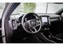 Volvo EX40 Single Motor Extended Range Ultra Black Edition | Panoramadak | Harman/Kardon | Memory | 360° Camera | Nubuck | 20" | Stoelverwarming voor & achter | Stuurverwarming |