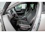 Volvo EX40 Single Motor Extended Range Ultra Black Edition | Panoramadak | Harman/Kardon | Memory | 360° Camera | Nubuck | 20" | Stoelverwarming voor & achter | Stuurverwarming |
