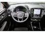 Volvo EX40 Single Motor Extended Range Ultra Black Edition | Panoramadak | Harman/Kardon | Memory | 360° Camera | Nubuck | 20" | Stoelverwarming voor & achter | Stuurverwarming |
