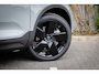 Volvo EX40 Single Motor Extended Range Ultra Black Edition | Panoramadak | Harman/Kardon | Memory | 360° Camera | Nubuck | 20" | Stoelverwarming voor & achter | Stuurverwarming |