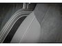 Volvo EX40 Single Motor Extended Range Ultra Black Edition | Panoramadak | Harman/Kardon | Memory | 360° Camera | Nubuck | 20" | Stoelverwarming voor & achter | Stuurverwarming |