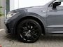Volkswagen Tiguan 1.5 TSI 150 PK DSG R-Line Business | Zwenkbare Trekhaak | Matrix LED | Camera | Black Style | DCC |