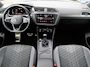 Volkswagen Tiguan 1.5 TSI 150 PK DSG R-Line Business | Zwenkbare Trekhaak | Matrix LED | Camera | Black Style | DCC |