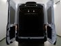 Ford E-Transit 350 L3 H3 TREND | 89 kWh | NAVIGATIE | PARKEERCAMERA | 3-ZITS | APPLE CARPLAY | STOELVERWARMING/STUURVERWARMING | VOORRUITVERWARMING | ADAPTIEVE CRUISE CONTROL | SPIEGEL VERWARMING