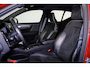 Volvo XC40 T4 R-Design - IntelliSafe Assist & Surround - Harman/Kardon audio - Parkeercamera achter - Verwarmde voorstoelen - Parkeersensoren voor & achter - Schakelpaddles aan stuur - Draadloze tel. lader - Inklapbare trekhaak - 19' LMV