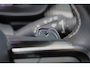 Volvo XC40 T4 R-Design - IntelliSafe Assist & Surround - Harman/Kardon audio - Parkeercamera achter - Verwarmde voorstoelen - Parkeersensoren voor & achter - Schakelpaddles aan stuur - Draadloze tel. lader - Inklapbare trekhaak - 19' LMV