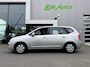 Kia Carens 2.0 CVVT X-tra * Airco * Trekhaak * APK tot 07-10-2027