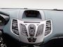 Ford Fiesta 1.25 Limited | Nieuwe Distributieriem bij aflevering | Trekhaak | All weather banden | Radio | Dealer onderhouden | Nieuwe APK | 12maanden BOVAG Garantie |