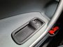 Ford Fiesta 1.25 Limited | Nieuwe Distributieriem bij aflevering | Trekhaak | All weather banden | Radio | Dealer onderhouden | Nieuwe APK | 12maanden BOVAG Garantie |