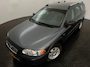 Volvo XC70 2.5 T Momentum / Automaat / Cruise / Trekhaak