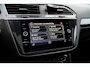 Volkswagen Tiguan 1.5 TSI ACT Highline Business R-Line | Panorama | Virtual | Carplay | Camera | Alcantara | Cruise | Massage