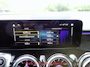 Mercedes-Benz EQB 250 Luxury Line 7P 67 kWh SOH 95% / PANO / CAMERA / KEYLESS / STOELVERWARMING / SFEERVERLICHTING
