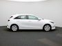 Kia Ceed 1.0 T-GDi DynamicLine | Parkeer sensoren | Navigatie | Apple Carplay / Android Auto | Camera | Climate Control | Cruise Control | Lichtmetalen Velgen |
