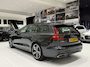 Volvo V60 2.0 T4 R-Design | Panoramadak | Trekhaak | Stoelverwarming | Adaptive Cruise Control |